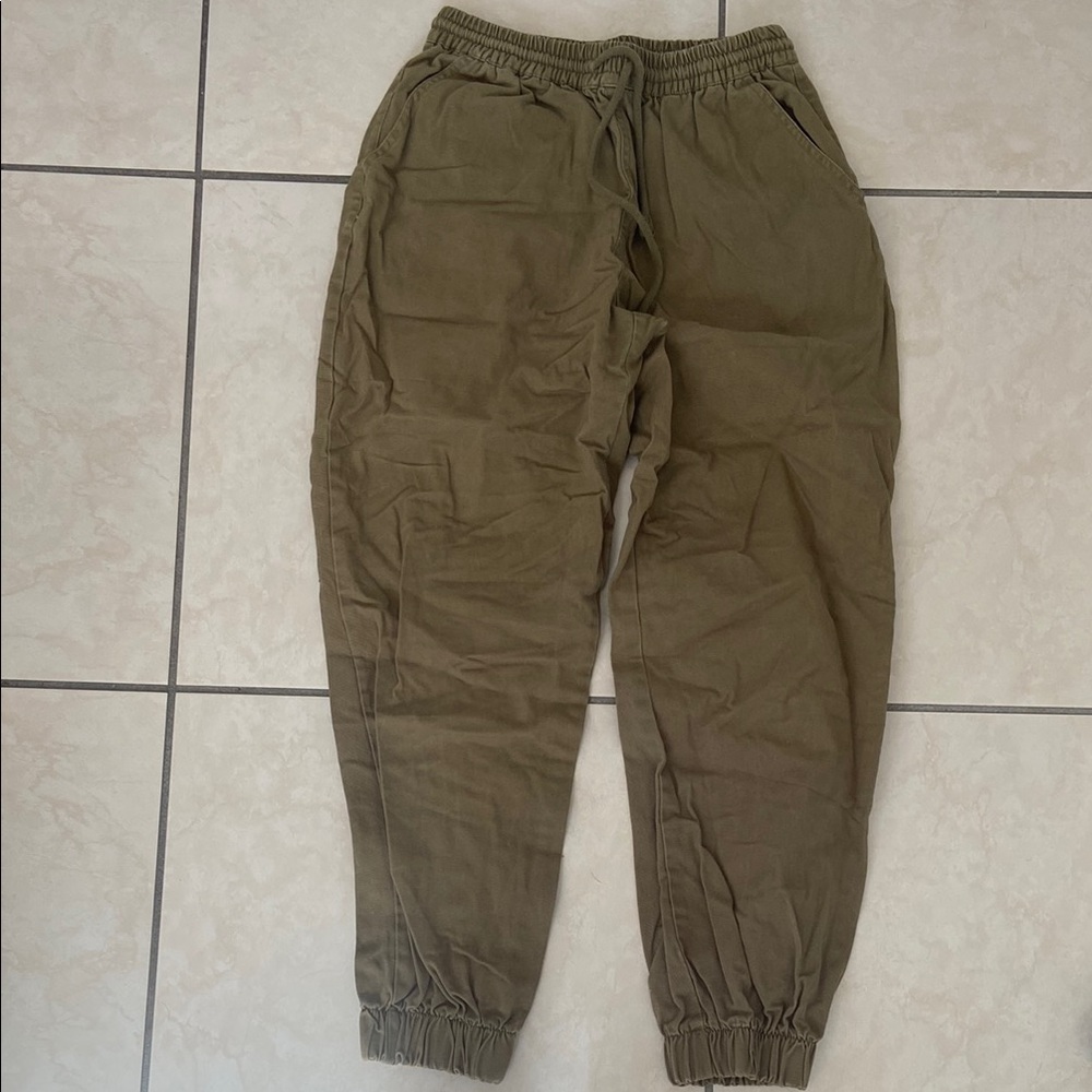Forever 21 Green Jogger Sweatpants with Drawstring Waist